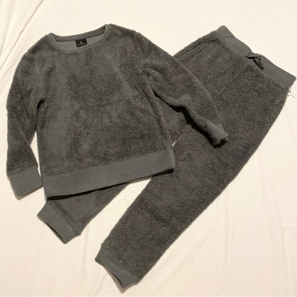 Kyodan Fuzzy Sweater and Pants Set Girls Size Medium 10/12 - Picture 1 of 16